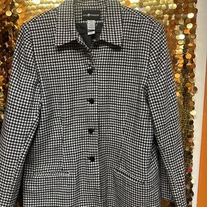 Sag Harbor Black and White Houndstooth Blazer